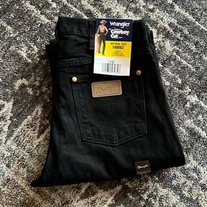 NWT Wrangler women’s 14MWZ 7x38 black
